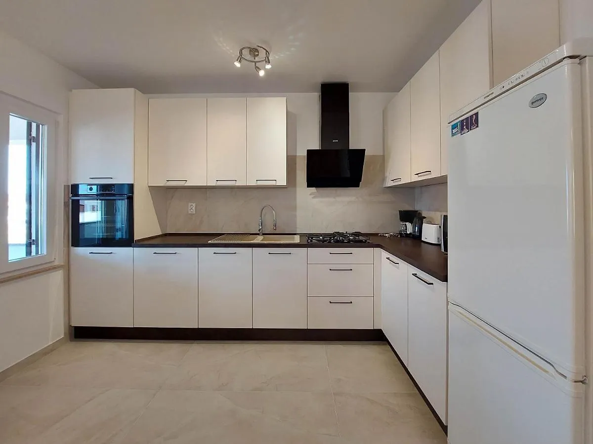 Apartment Neda Punat Hırvatistan