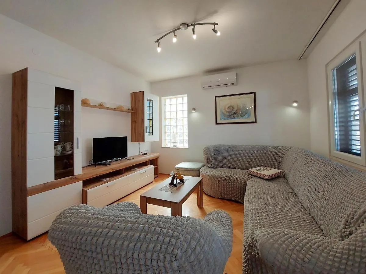 Apartment Neda Punat 0*,