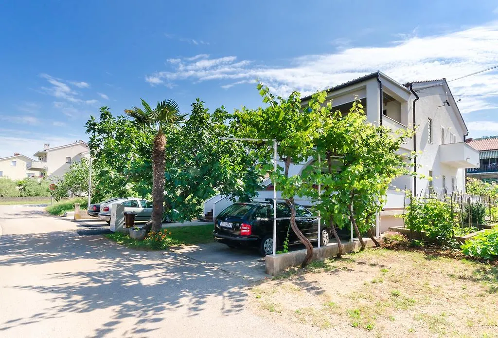 Apartment Neda Punat 0*,