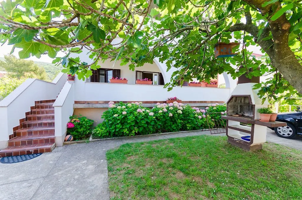 Apartment Neda Punat